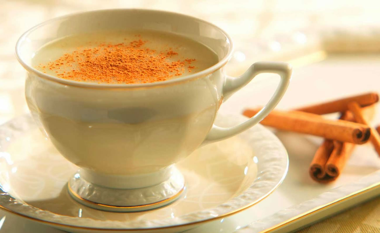 Serving Turkish Salep