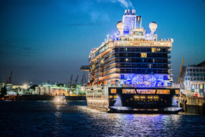 mein-schiff-3-night