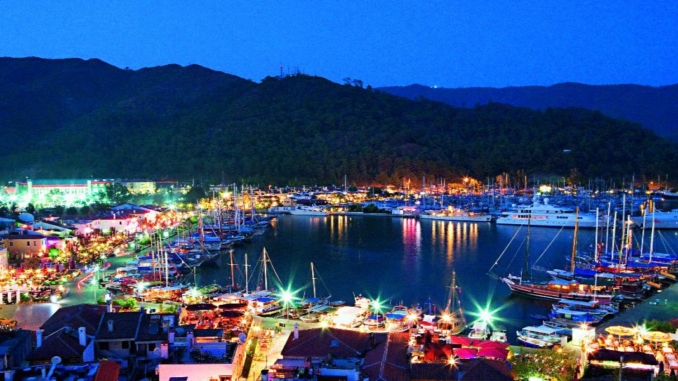 Marmaris marina nightlife