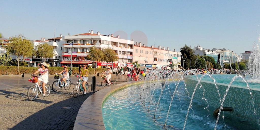 Marmaris fancy women bike ride