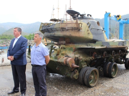 Rare photographs and ambitious travel projects in Marmaris revisited: Wreck Diving