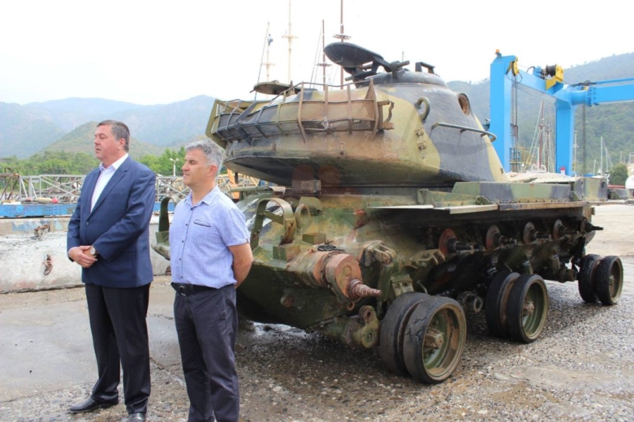 Rare photographs and ambitious travel projects in marmaris revisited: wreck diving