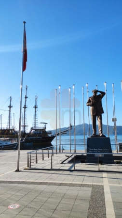 Marmaris Center the statue of Ataturk