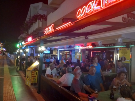 Ayhan Restaurant & Bar
