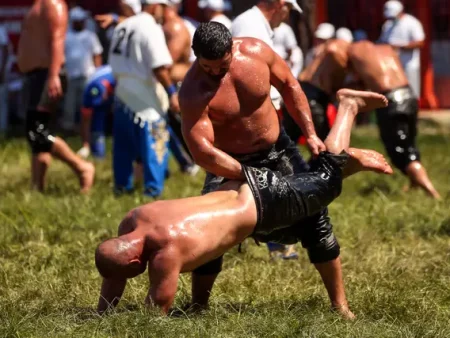 Marmaris Events: Oil Wrestling