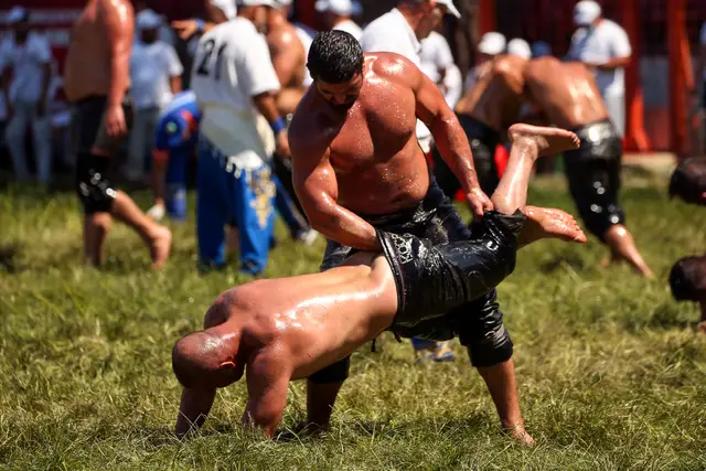 Marmaris events: oil wrestling